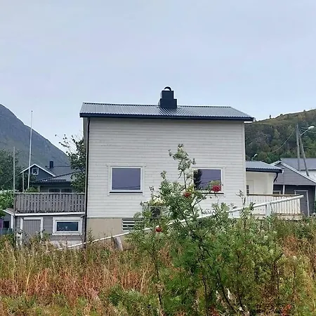 Segla View House 別荘 Mefjordvær
