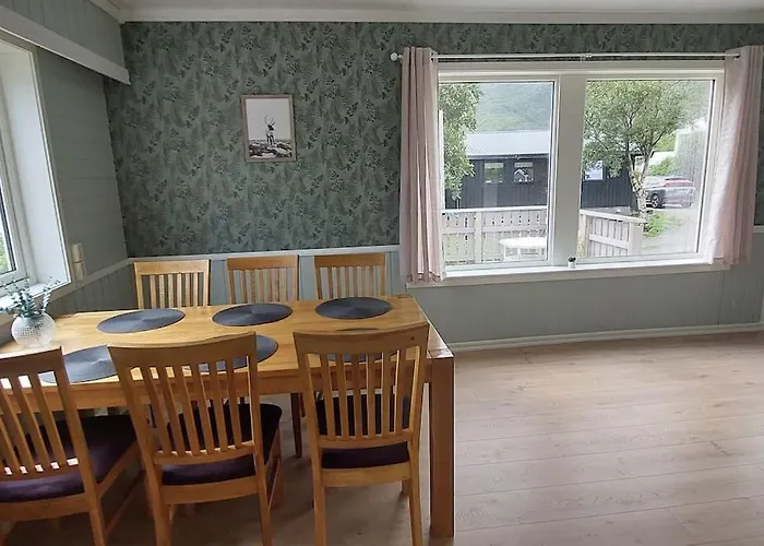 Дом отдыха Segla View House *