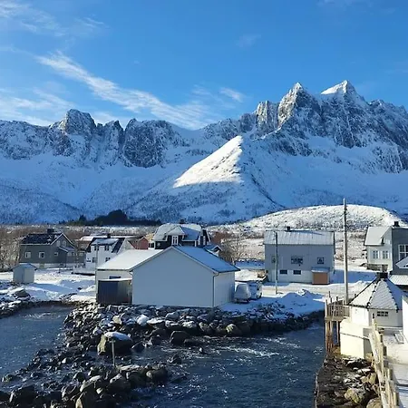 Feriehus Segla View House Mefjordvær